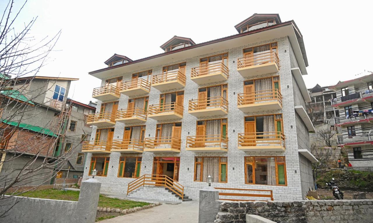 Treebo Dev With Valley View, Mall Road Manāli Exterior foto