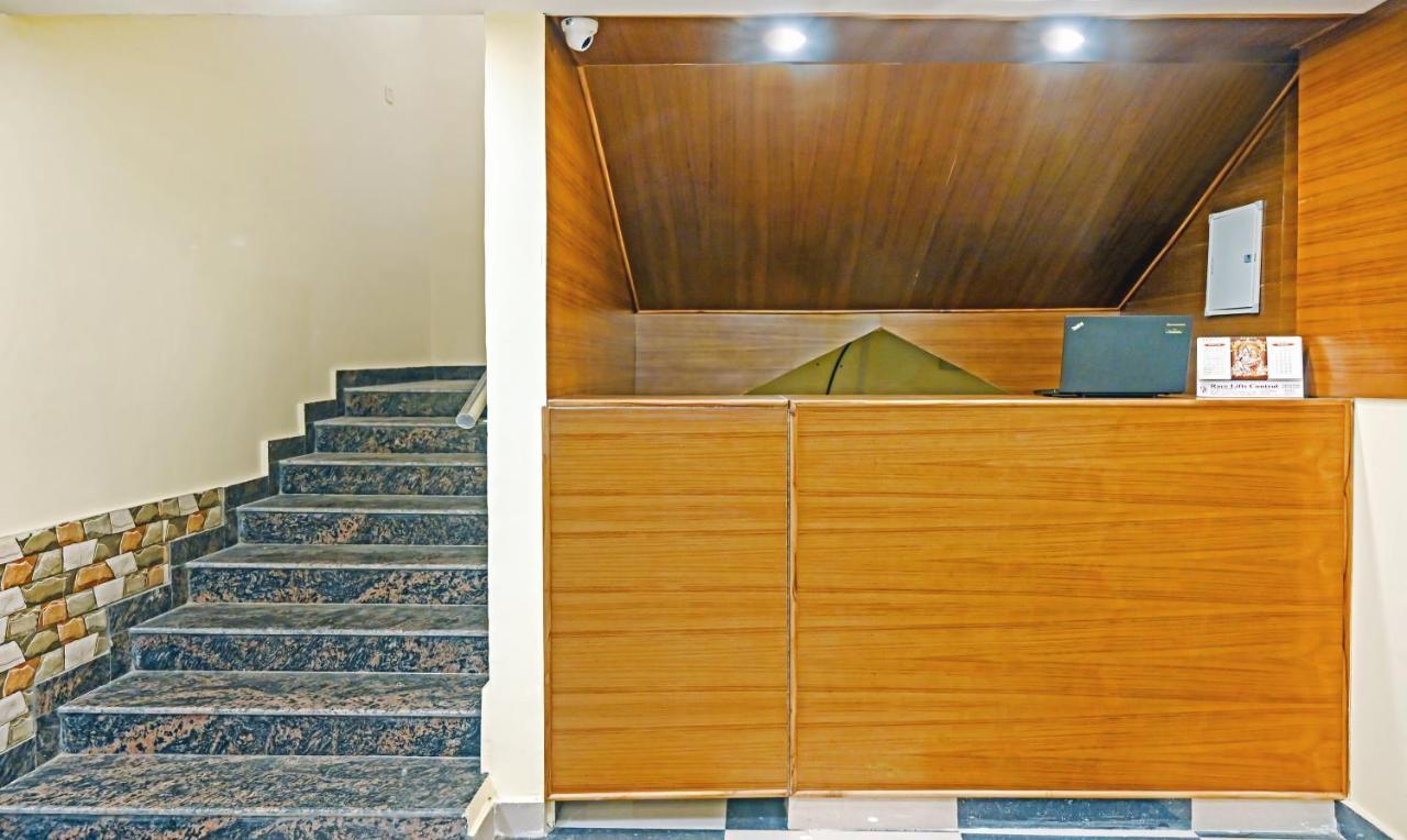 Treebo Dev With Valley View, Mall Road Manāli Exterior foto