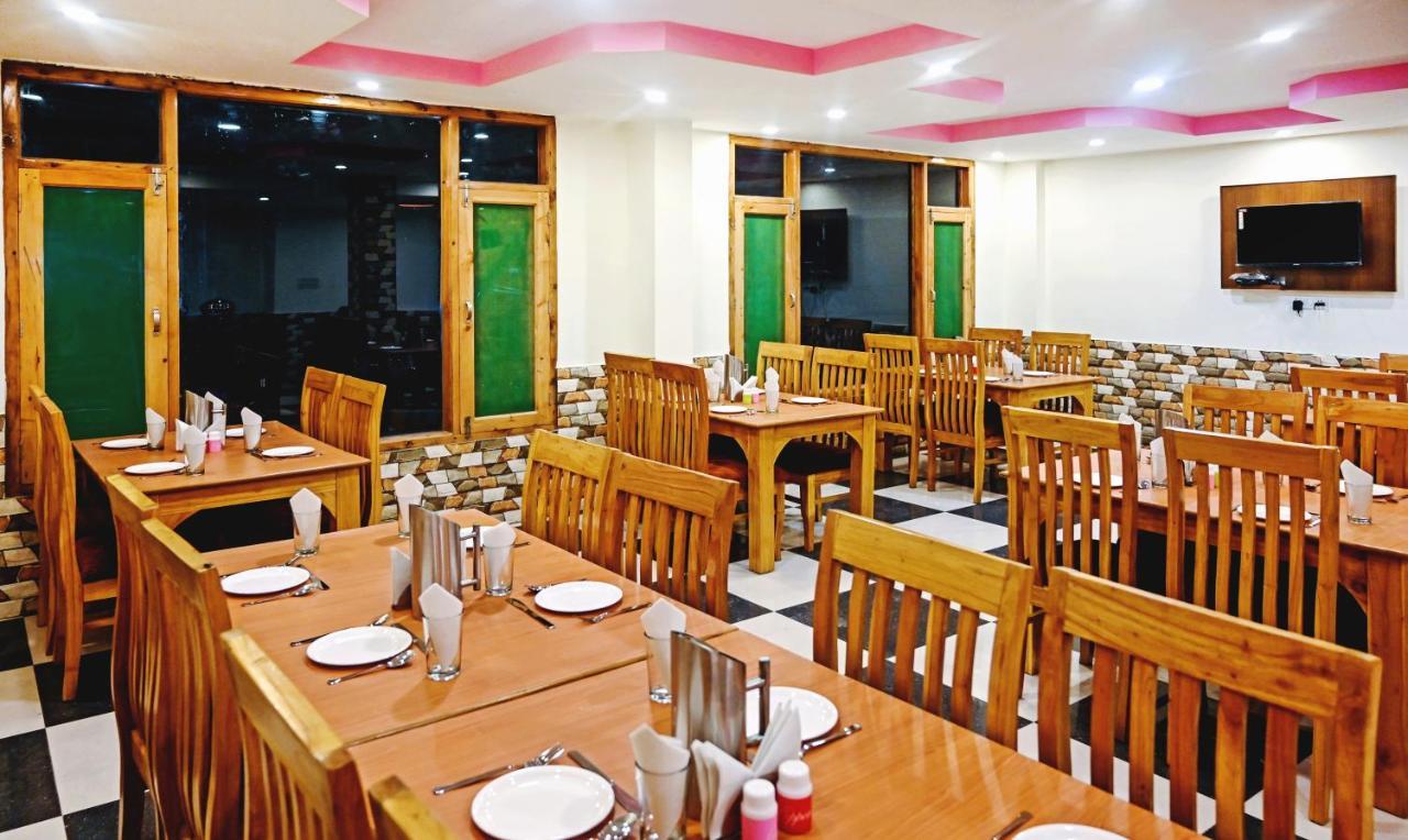 Treebo Dev With Valley View, Mall Road Manāli Exterior foto