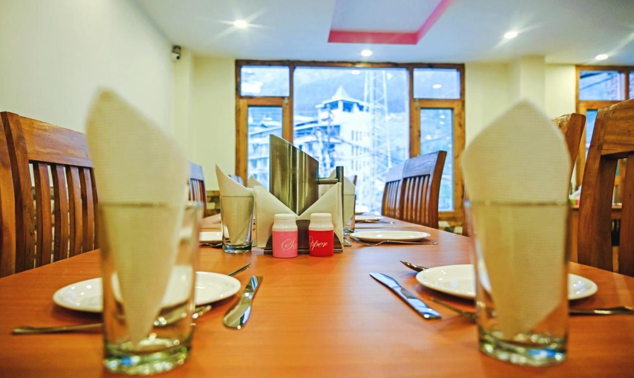 Treebo Dev With Valley View, Mall Road Manāli Exterior foto