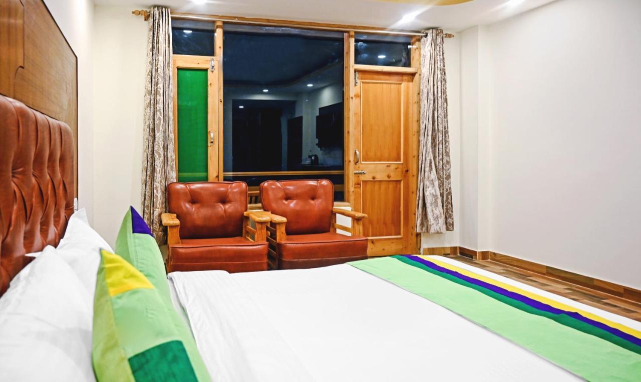 Treebo Dev With Valley View, Mall Road Manāli Exterior foto