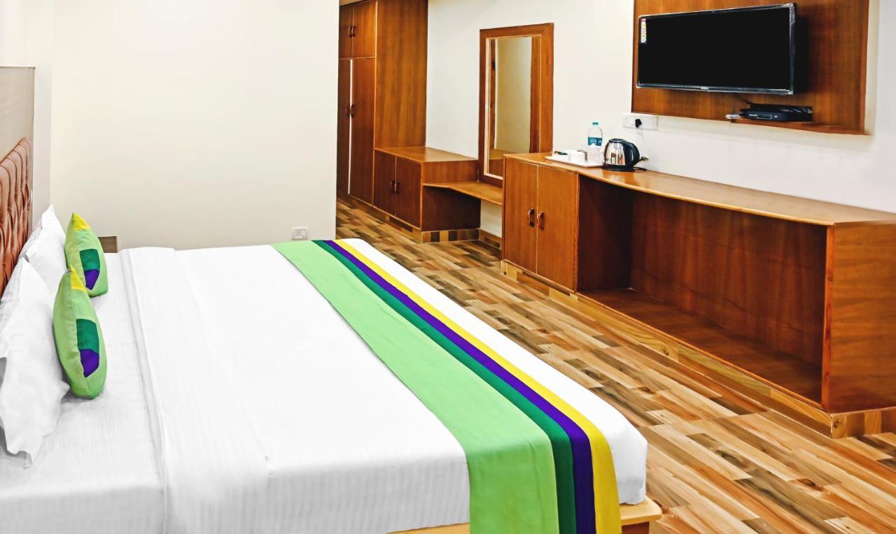 Treebo Dev With Valley View, Mall Road Manāli Exterior foto